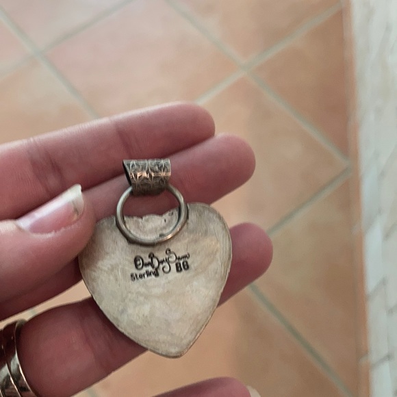 Sterling and turquoise heart pendant - Picture 2 of 4